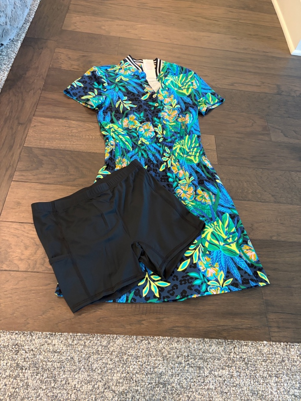 New With Tags Lilly Pulitzer Love Active Dress Sz S - Picture 7 of 10